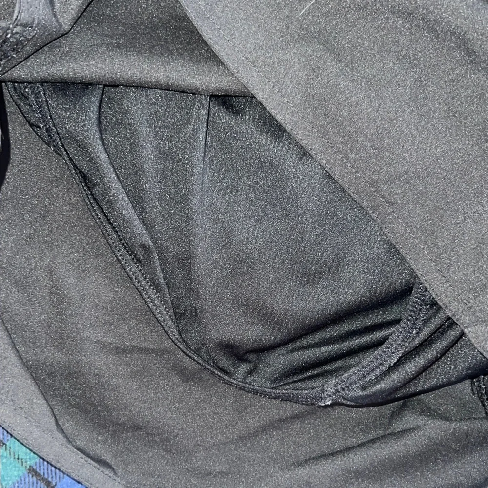 Old Navy Black Athletic Shorts Lightweight and Comfortable - Picture 4 of 4